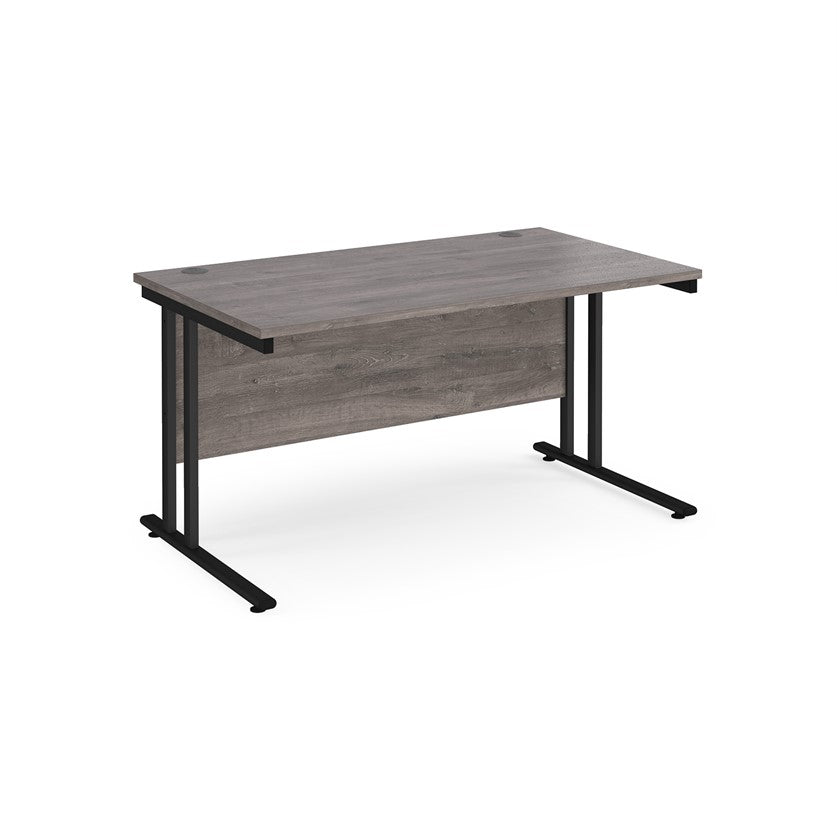 Maestro 25 straight desk - 800mm Deep