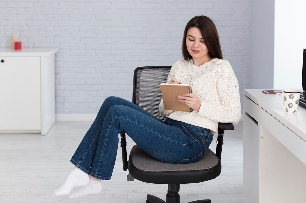 The Health Benefits of Using a Draftsman Chair for Long Hours at the Desk